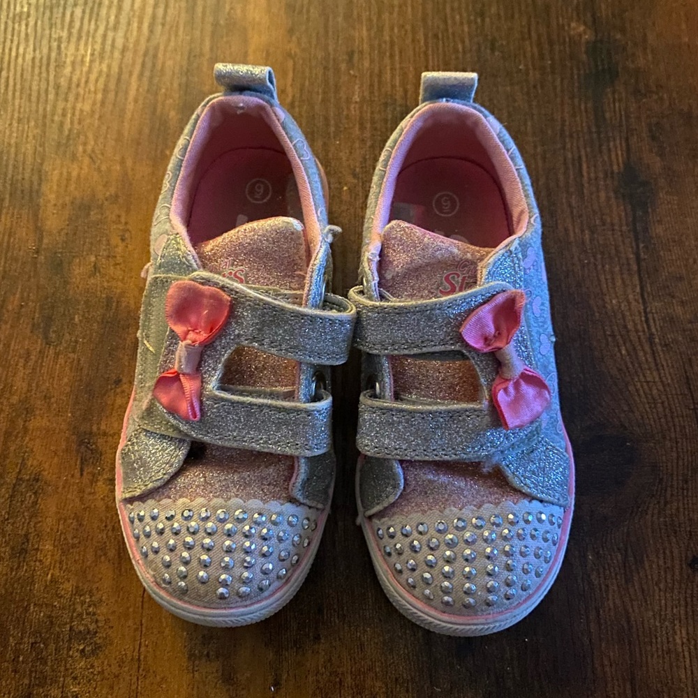 Super Cute Girls SKECHERS Crystal Stars Light Up Shoes Size 9